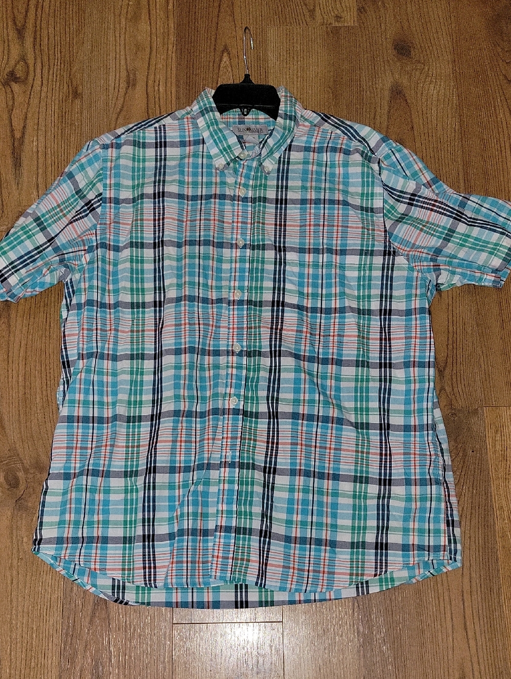 Casual Short-Sleeve Plaid Button-Down Shirt - Blue & Green